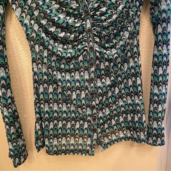 FREE PEOPLE Women Green Patterned Mesh Lucky Shirtee Button Top Size Small - Picture 3 of 8